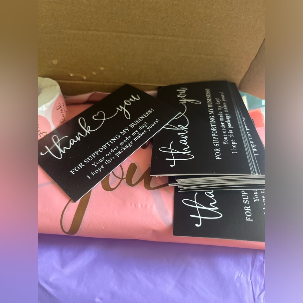 Seller shipping bundle 🛍️📦 - Picture 7 of 9